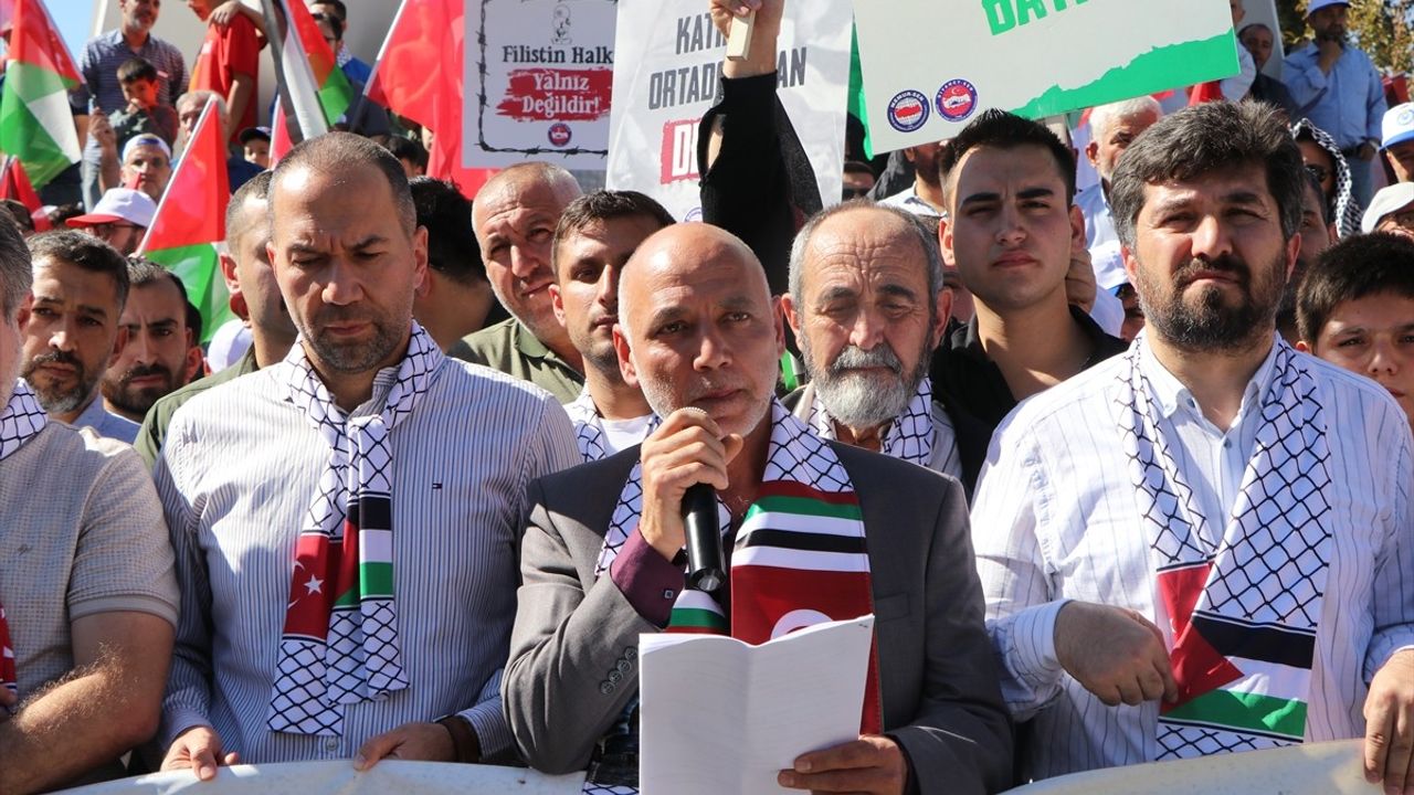 Kırıkkale ve Niğde'de Filistin İçin Protesto Gösterisi