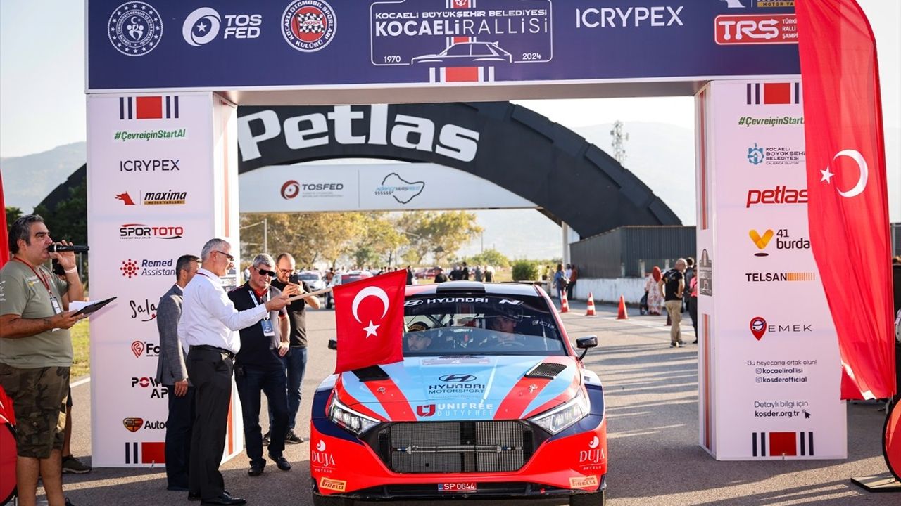 Kocaeli Rallisi'nde Start Verildi