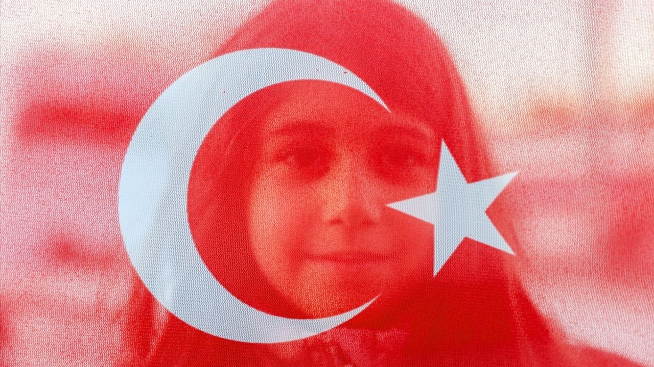 Konya'da Cumhuriyet Bayramı Fener Alayı ile Coşkuyla Kutlandı