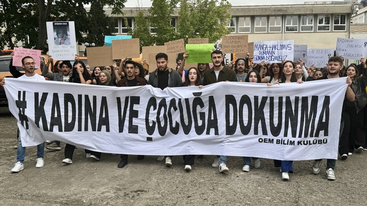 KTÜ'de Kadına Yönelik Şiddet İçin Protesto Yürüyüşü