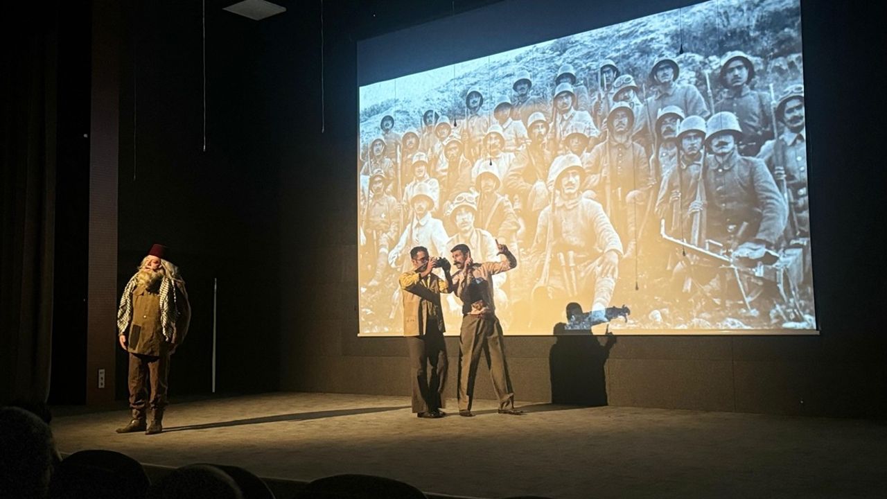 Kudüs'ün Son Nöbetçisi: 'Aşk Derinlerde Onbaşı' Tiyatrocu Yaşar Elmas İle Yeniden Hayat Buldu