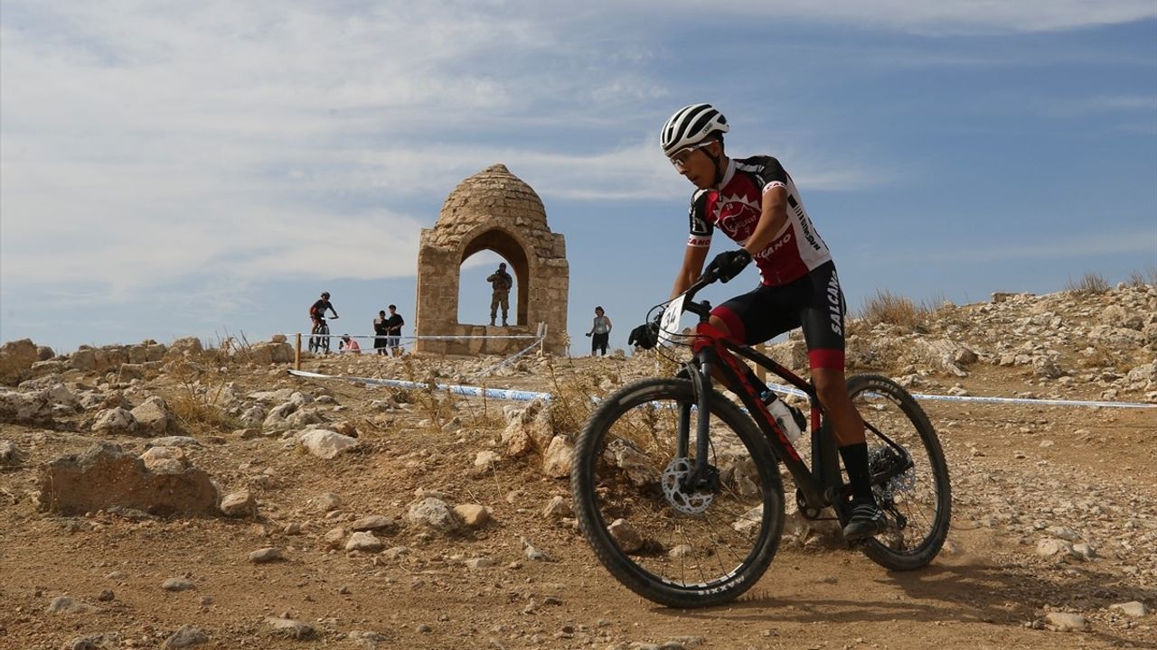 Mardin'de Uluslararası Dağ Bisikleti Yarışmaları Rüzgarı