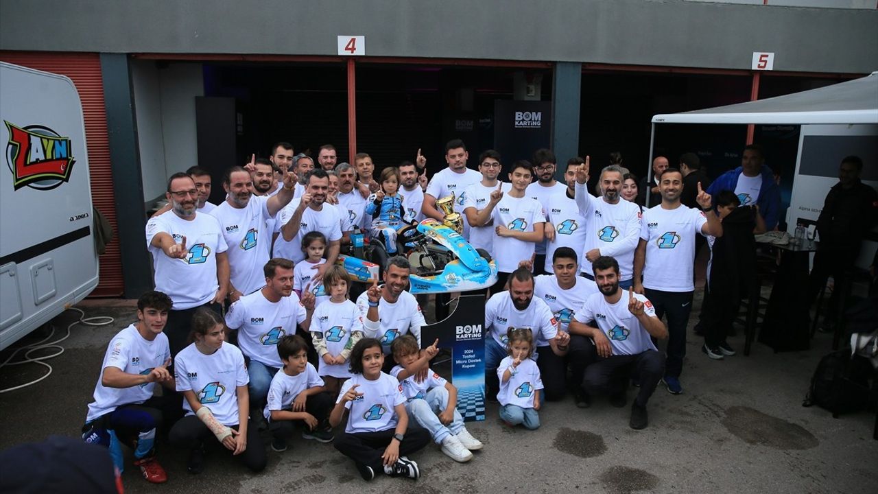 Minik Motosikletçi Zayn Sofuoğlu, Karting'de Şampiyonluk Elde Etti