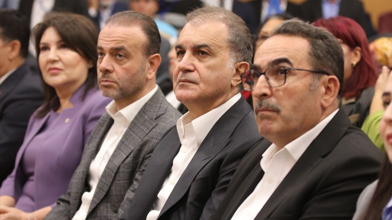 Ömer Çelik, Adana'daki İlçe Kongresi'nde Birlik ve Beraberliğin Önemine Vurgu Yaptı