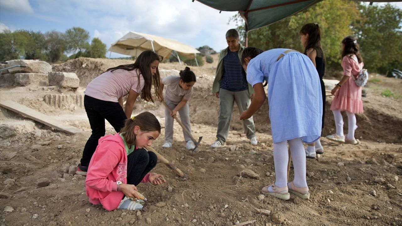 Osmaniye'de Kız Çocukları için Farkındalık Etkinliği