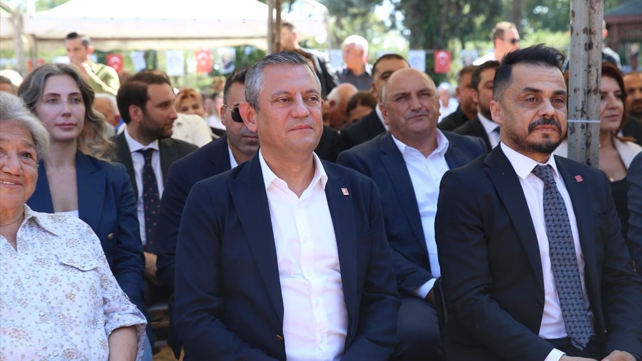 Özgür Özel, Yaşar Kemal'i Anmak İçin Osmaniye'de Bir Araya Geldi