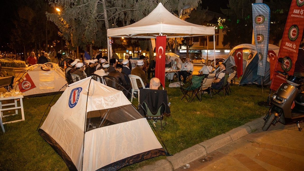 Sakarya'da Filistin İçin Dayanışma Nöbeti