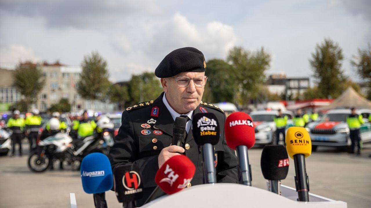 Sakarya Emniyet ve Jandarma Birimlerine 93 Yeni Araç Tahsis Edildi