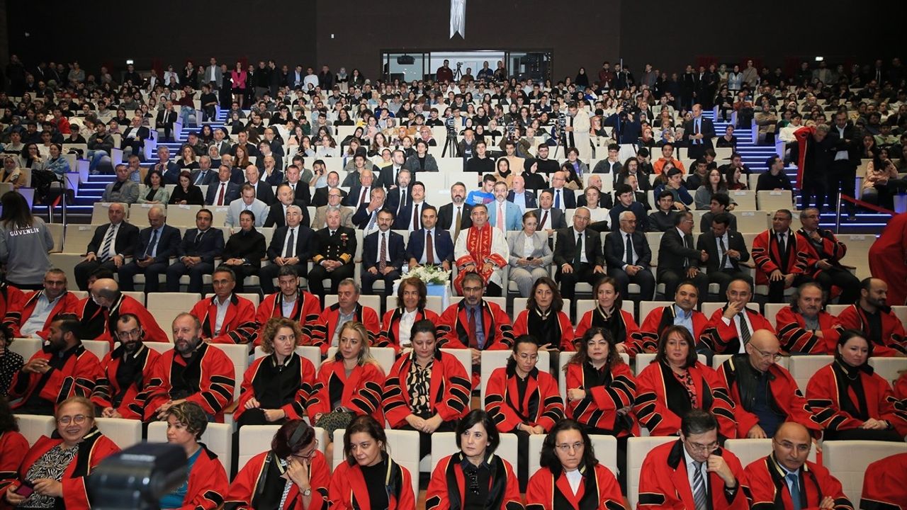 Sanayi ve Teknoloji Bakanı Kacır Gebze Teknik Üniversitesi'nde Önemli Açıklamalarda Bulundu