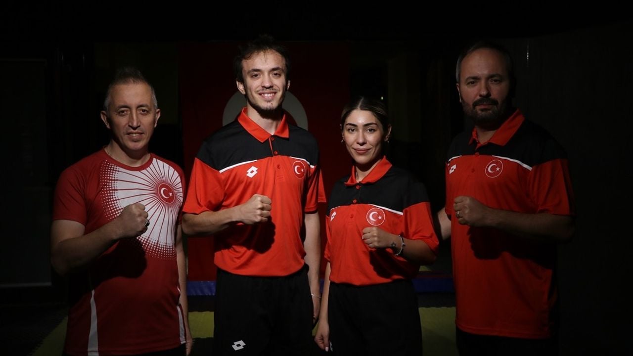 Savate Sporunda Tarihi Bir İlk: Aybüke ve Raşit Yusuf Dünya Şampiyonasında