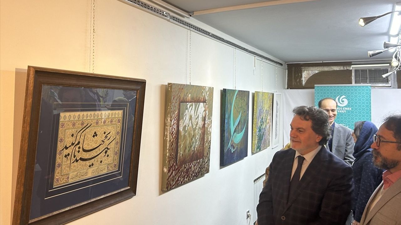 Tahran YEE'de Türk ve İranlı Sanatçılardan Geleneksel Sanat Sergisi