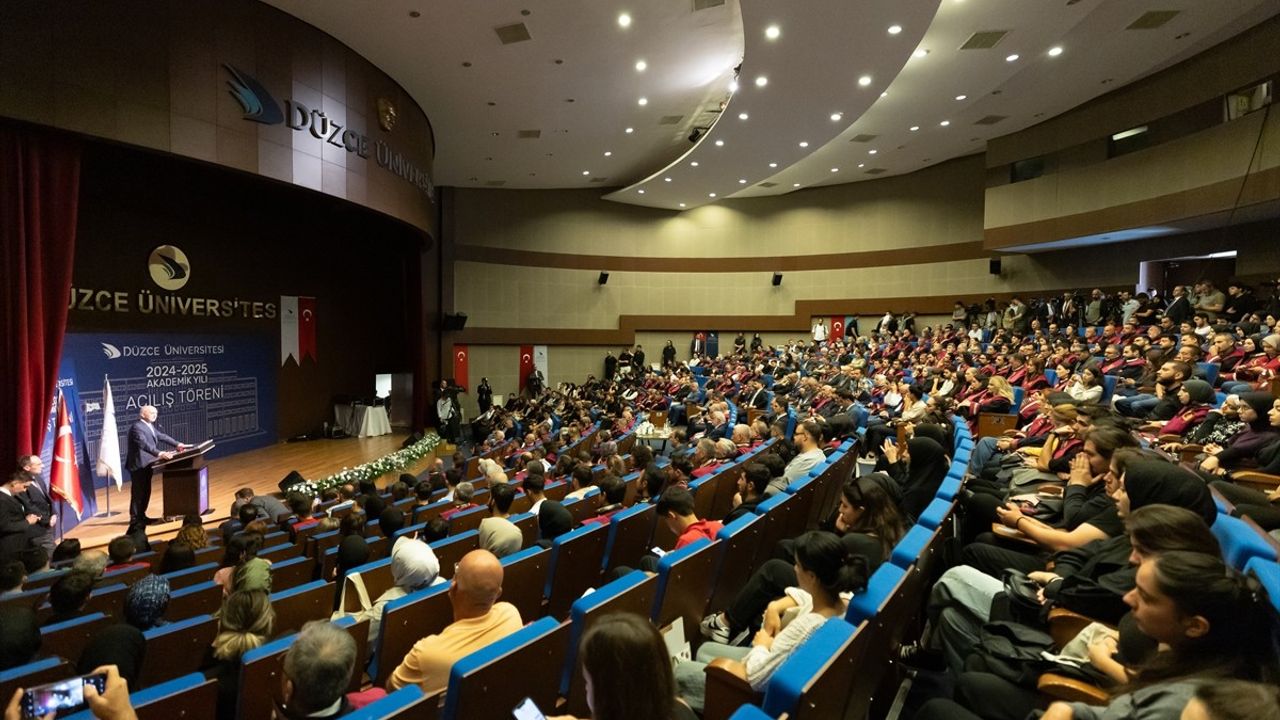 TBMM Başkanı Kurtulmuş’tan Düzce Üniversitesi’nde Önemli Açıklamalar