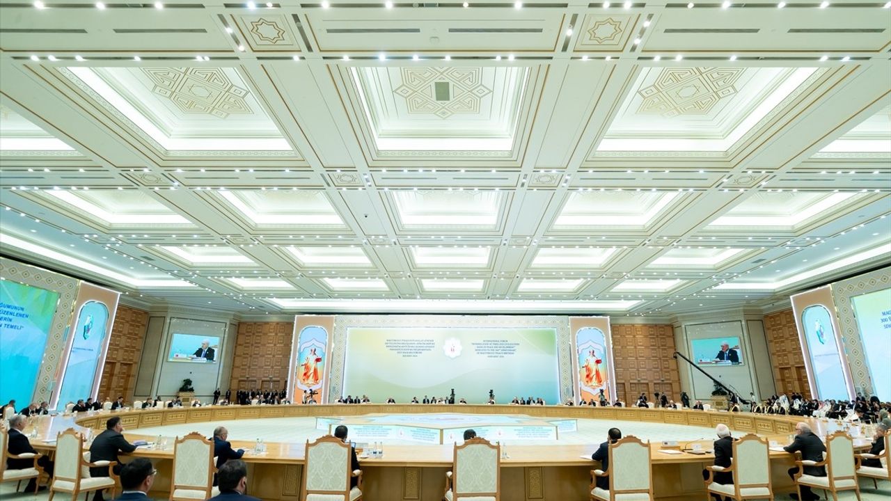 TBMM Başkanı Numan Kurtulmuş, Türkmen Forumunda Adil Küresel Sistem Çağrısında Bulundu