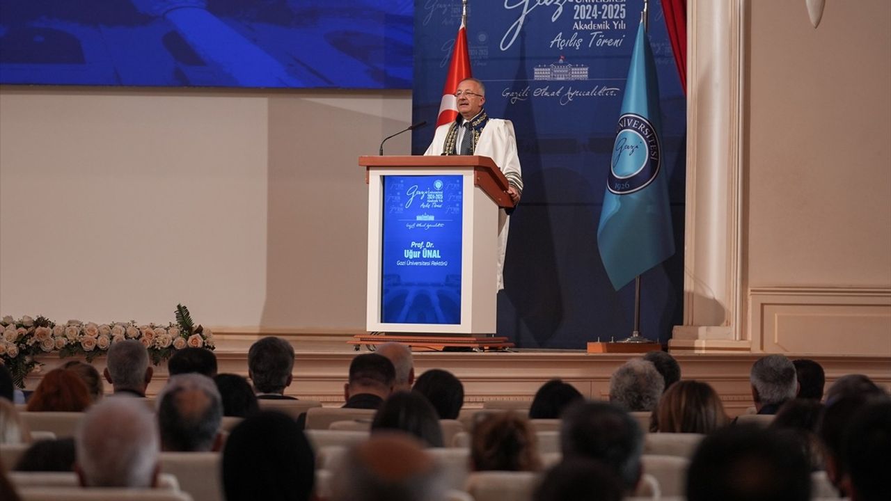 TBMM Başkanı Numan Kurtulmuş, Yeni Anayasa Üzerine Değerlendirmelerde Bulundu