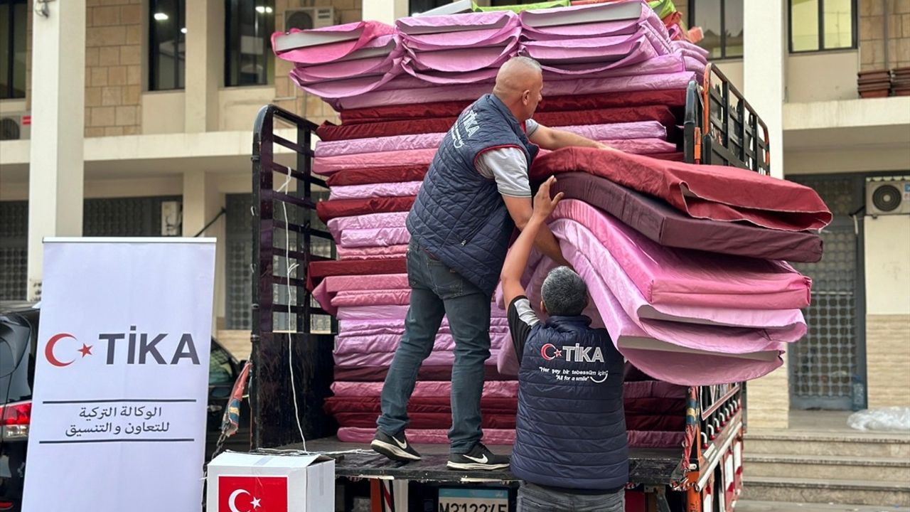 TİKA, Lübnan'da Acil Yardım Malzemesi Dağıttı