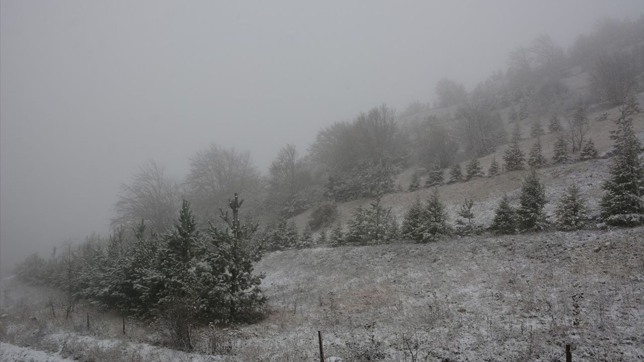 Tokat'ın Yüksek Kesimlerinde Kar Yağışı Başladı