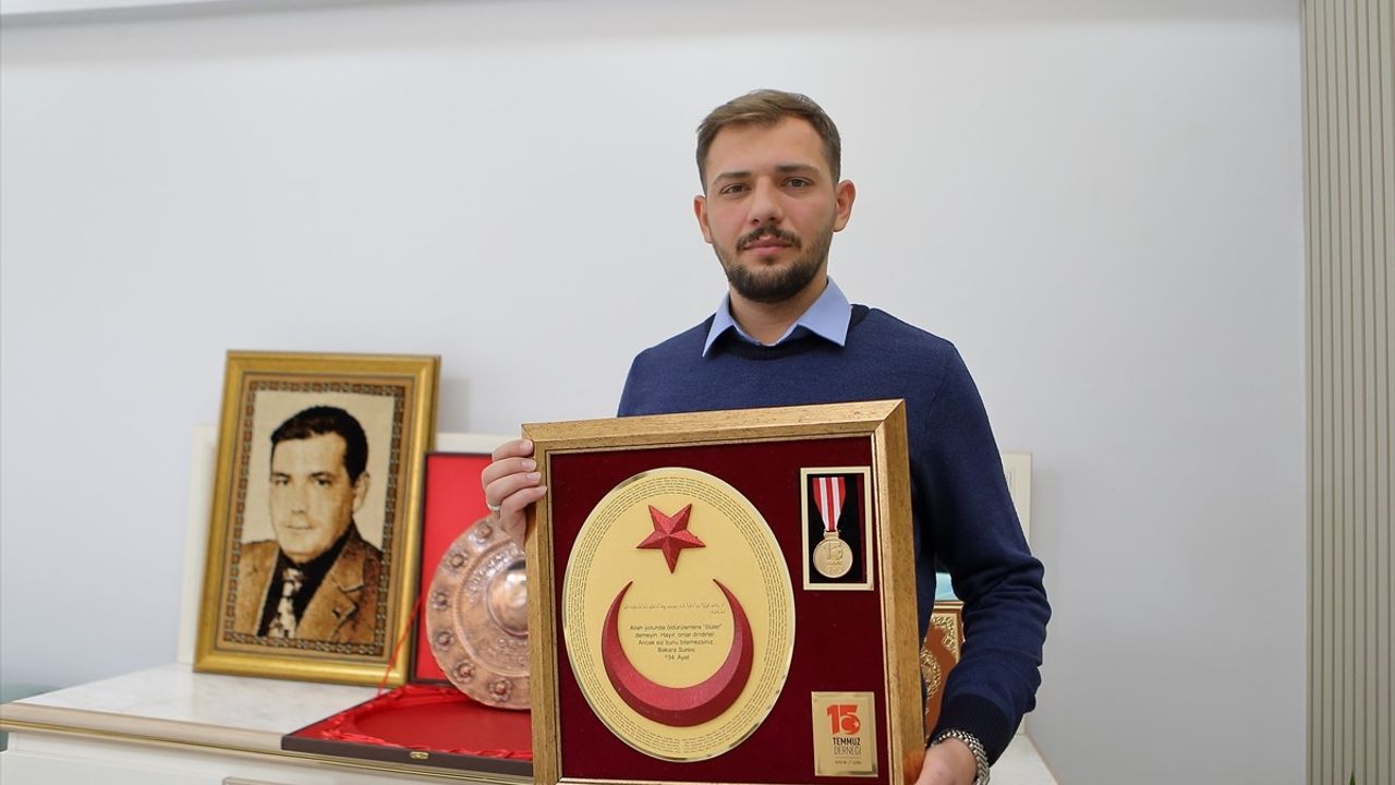 Ümit Çoban'ın Oğlu Metehan Çoban'dan FETÖ Elebaşı Ölüm Yorumu