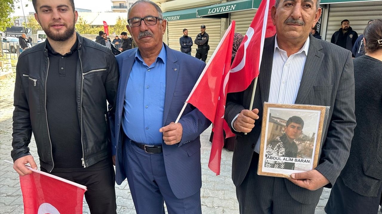 Van'da Kaçırılan Çocuklar İçin Eylemler Devam Ediyor