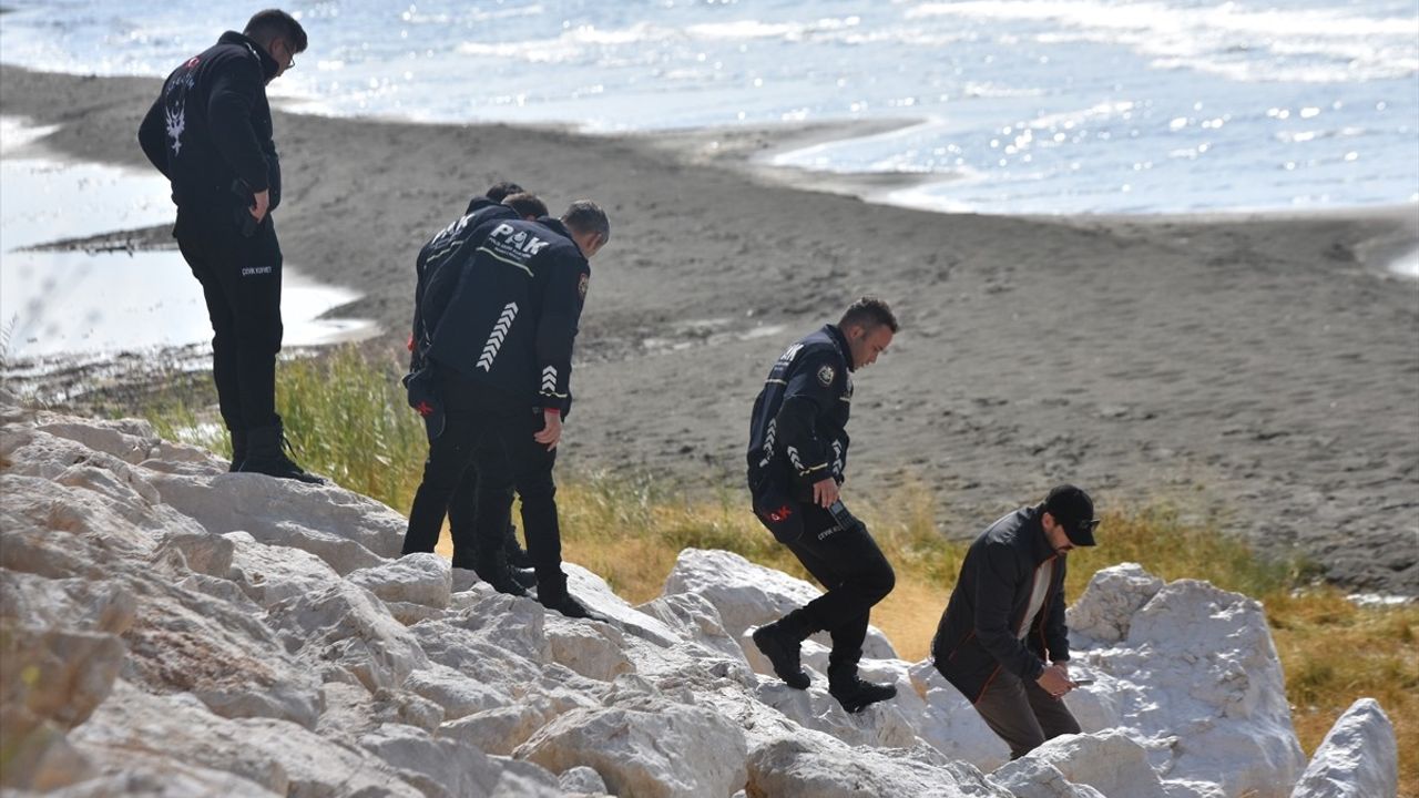 Van'da Kaybolan Üniversite Öğrencisi İçin Arama Çalışmaları Devam Ediyor