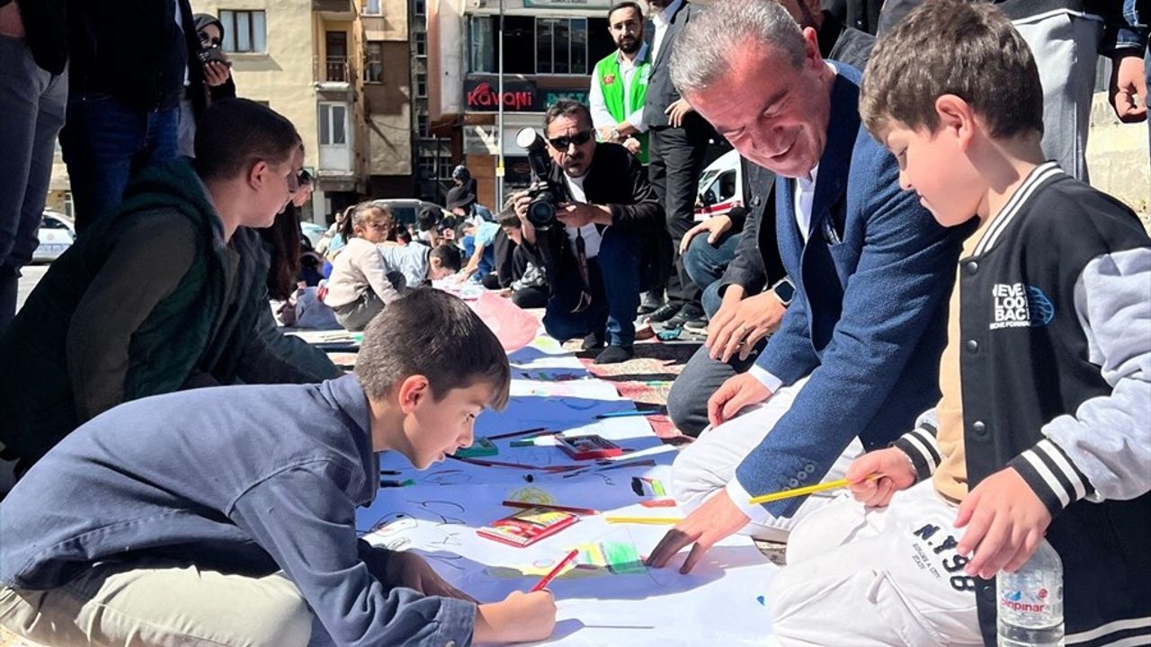 Van, Hakkari ve Bitlis'teki Çocuklar Filistin İçin Bir Araya Geldi