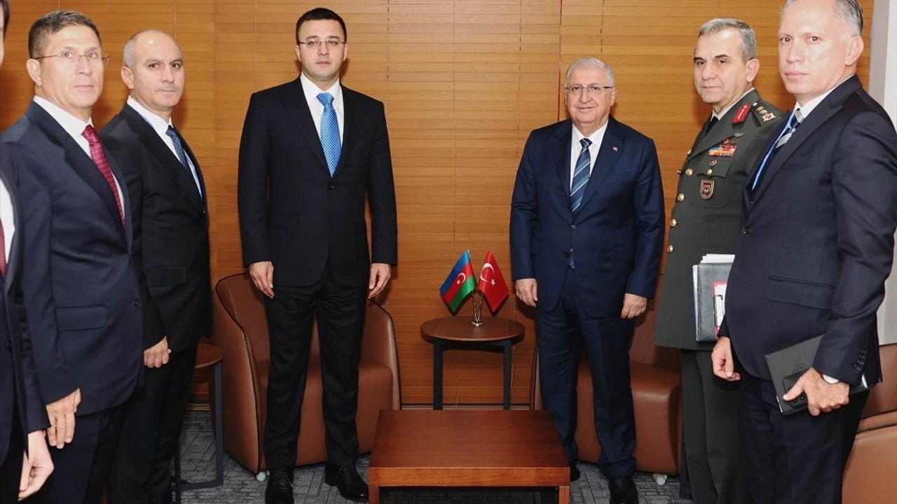 Yaşar Güler, Azerbaycan Savunma Yetkilisi Gurbanov'u Ağırladı
