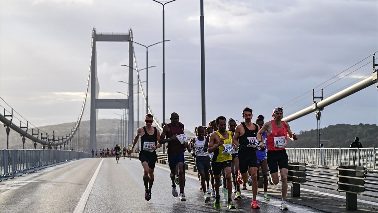 46. İstanbul Maratonu Koşuları Başladı