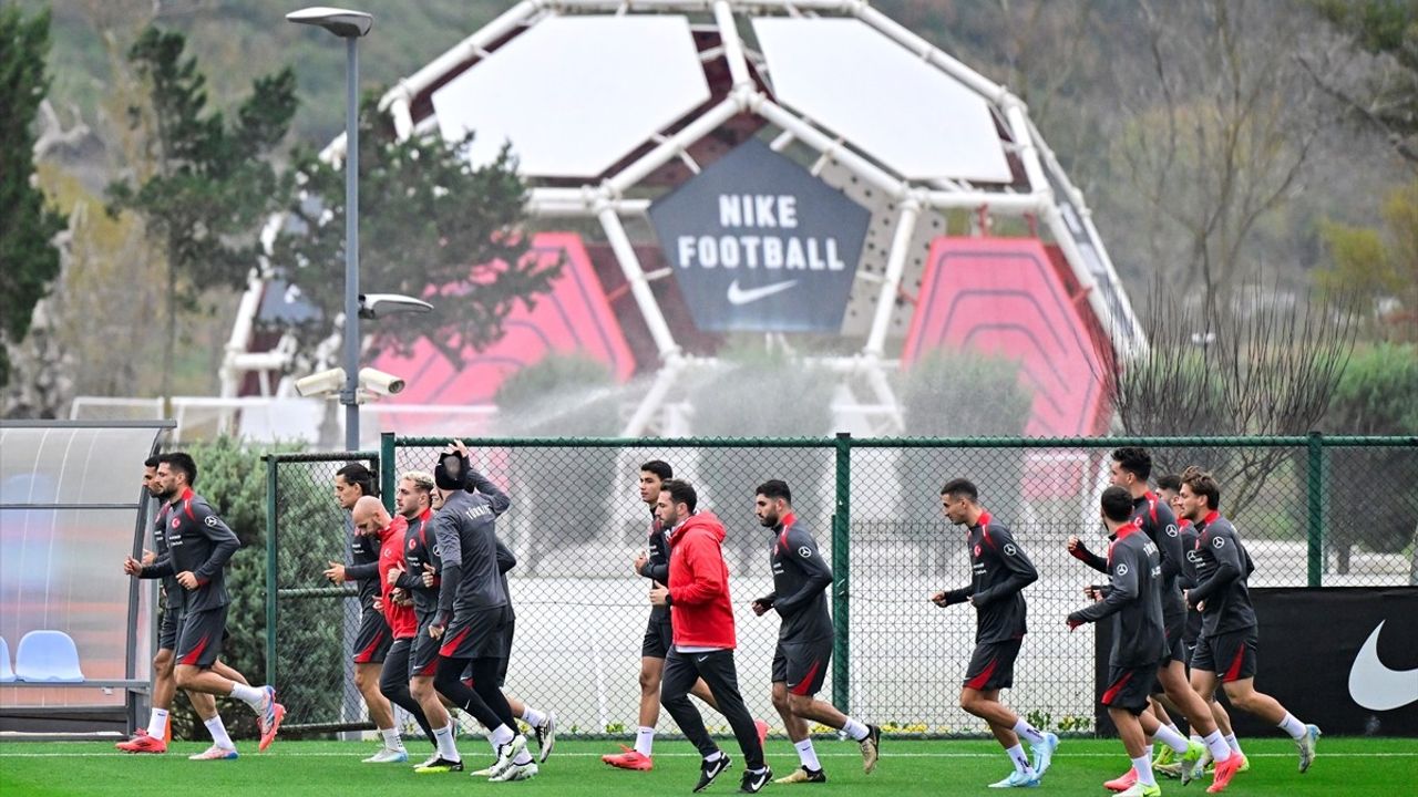 A Milli Futbol Takımı Galler Maçı Hazırlıklarına Devam Ediyor