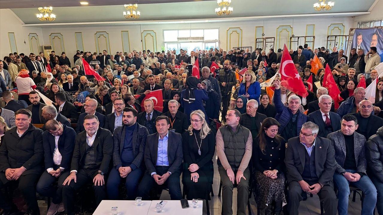 AK Parti Gençlik Kolları Genel Başkanı Eyyüp Kadir İnan, Bornova İlçe Kongresi'nde Konuştu