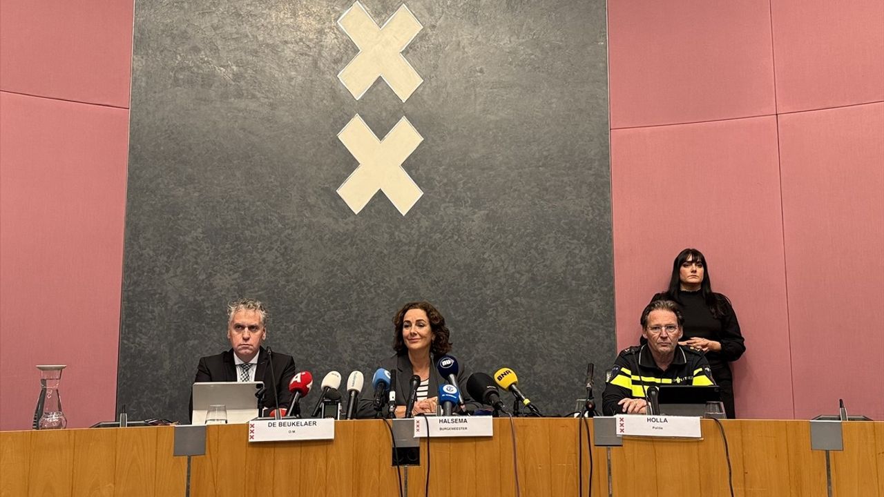 Amsterdam'da Gösteri Yasaklandı: Ajax-Maccabi Tel Aviv Maçı Sonrası Olaylar Tırmanıyor