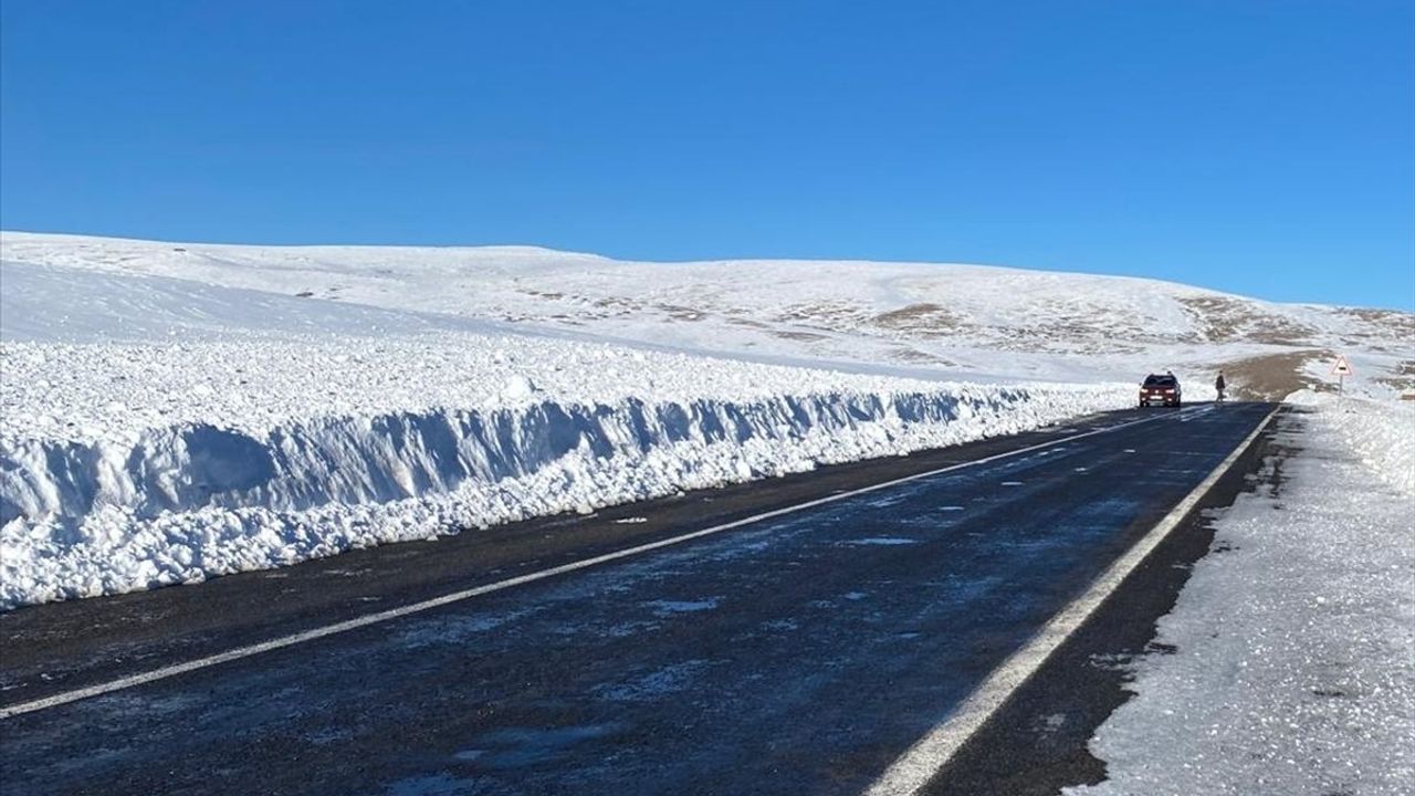 Ardahan-Ardanuç Kara Yolunda Ulaşım Normale Döndü