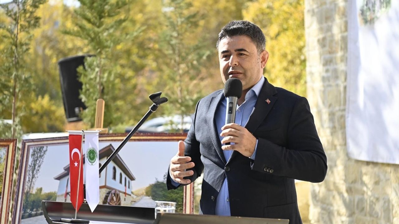 Asırlık Somuncu Baba Su Değirmeni Yeniden Hayat Buldu