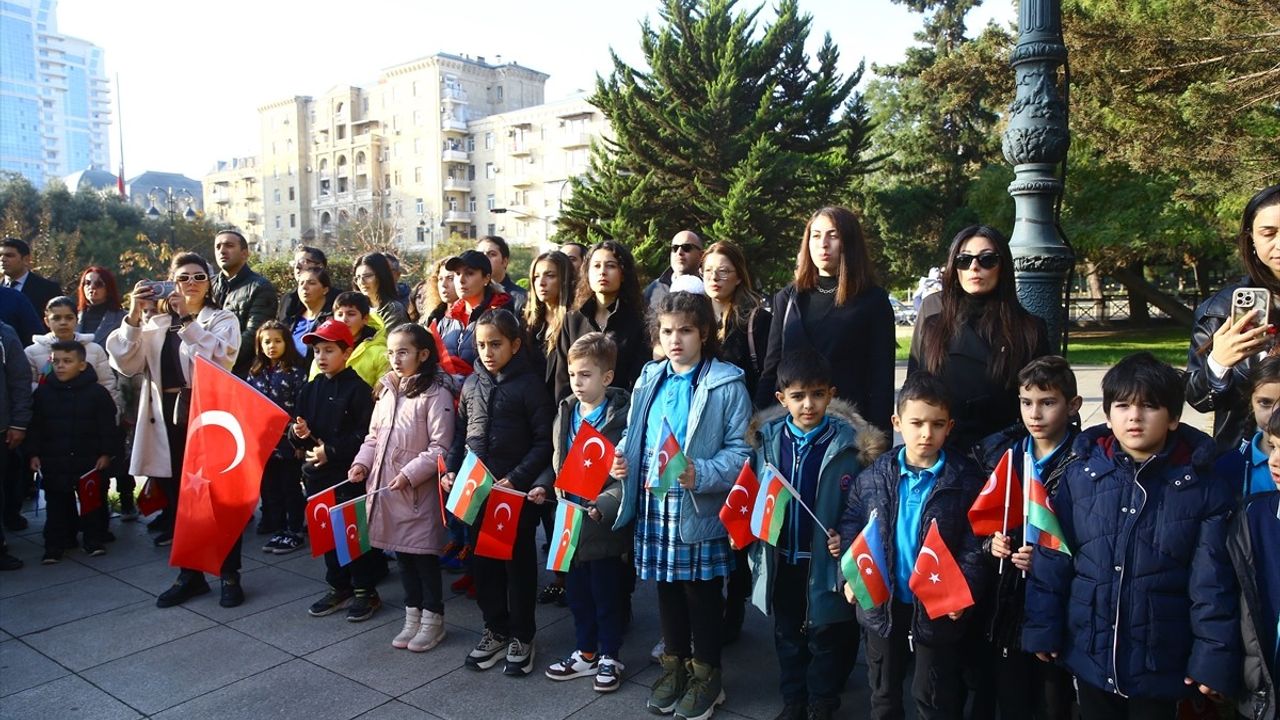 Azerbaycan'da Atatürk'ün Ebediyete İntikalinin 86. Yılı Törenle Anıldı
