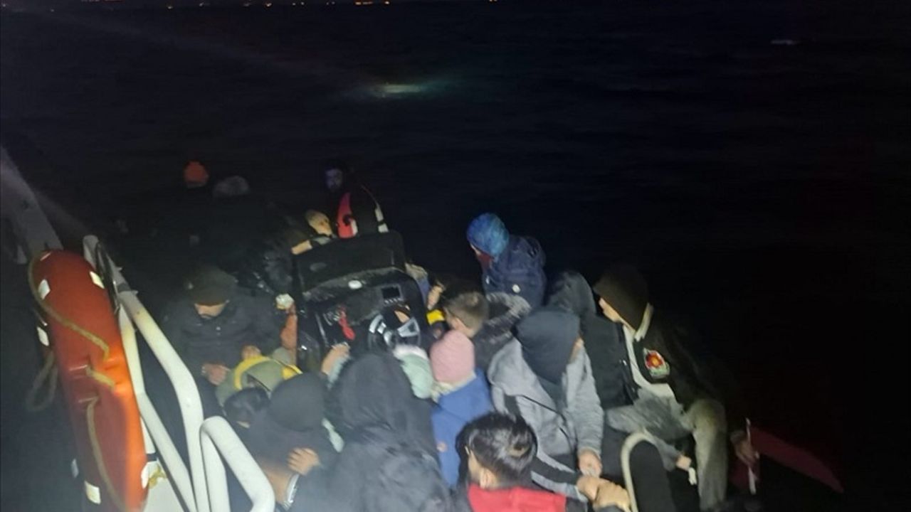Balıkesir'de Düzensiz Göçmen Operasyonu: 27 Kişi Yakalandı