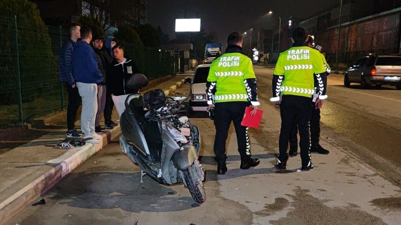 Bursa İnegöl'de Motosiklet Kazası: Sürücü Ağır Yaralandı