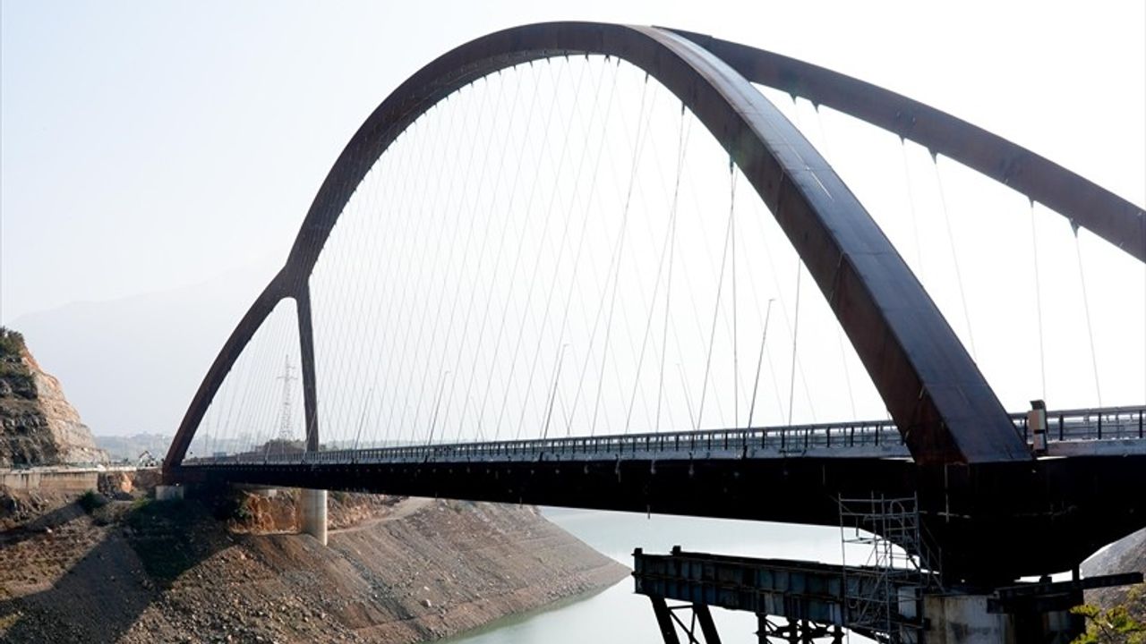 Büyük Kukes Köprüsü Traffikte Rahatlama Sağlayacak