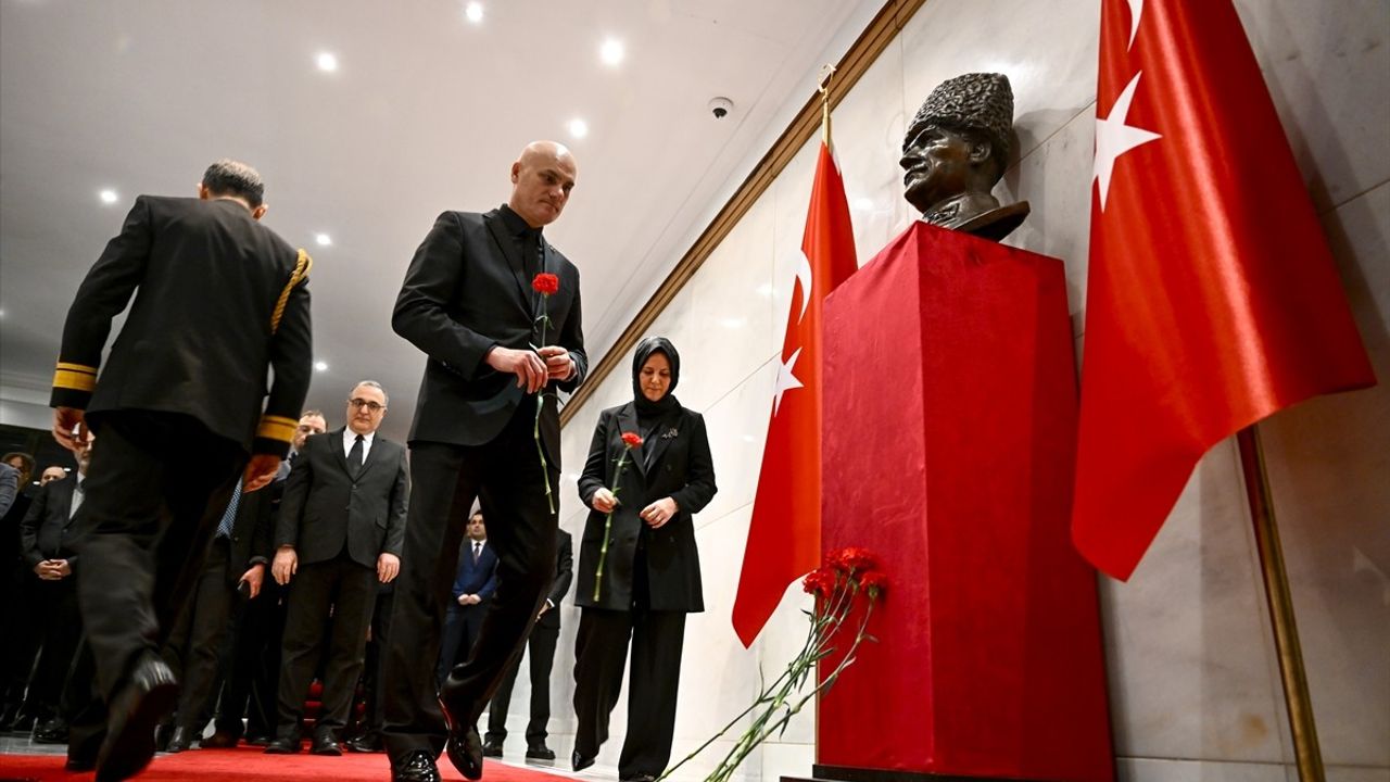 Büyük Önder Atatürk, Ebediyete İntikalinin 86. Yıldönümünde Moskova'da Anıldı