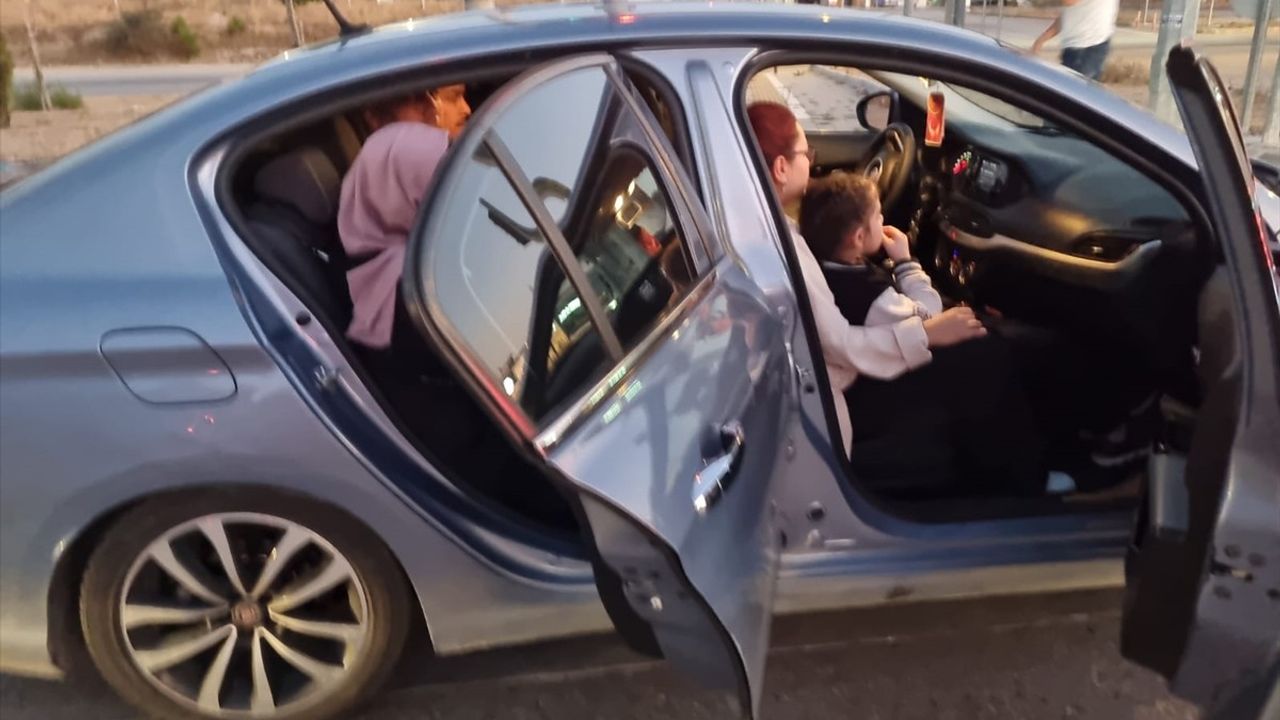 Çanakkale'de Düzensiz Göçmen Operasyonu: 135 Yakalandı, 15 Zanlı Gözaltında