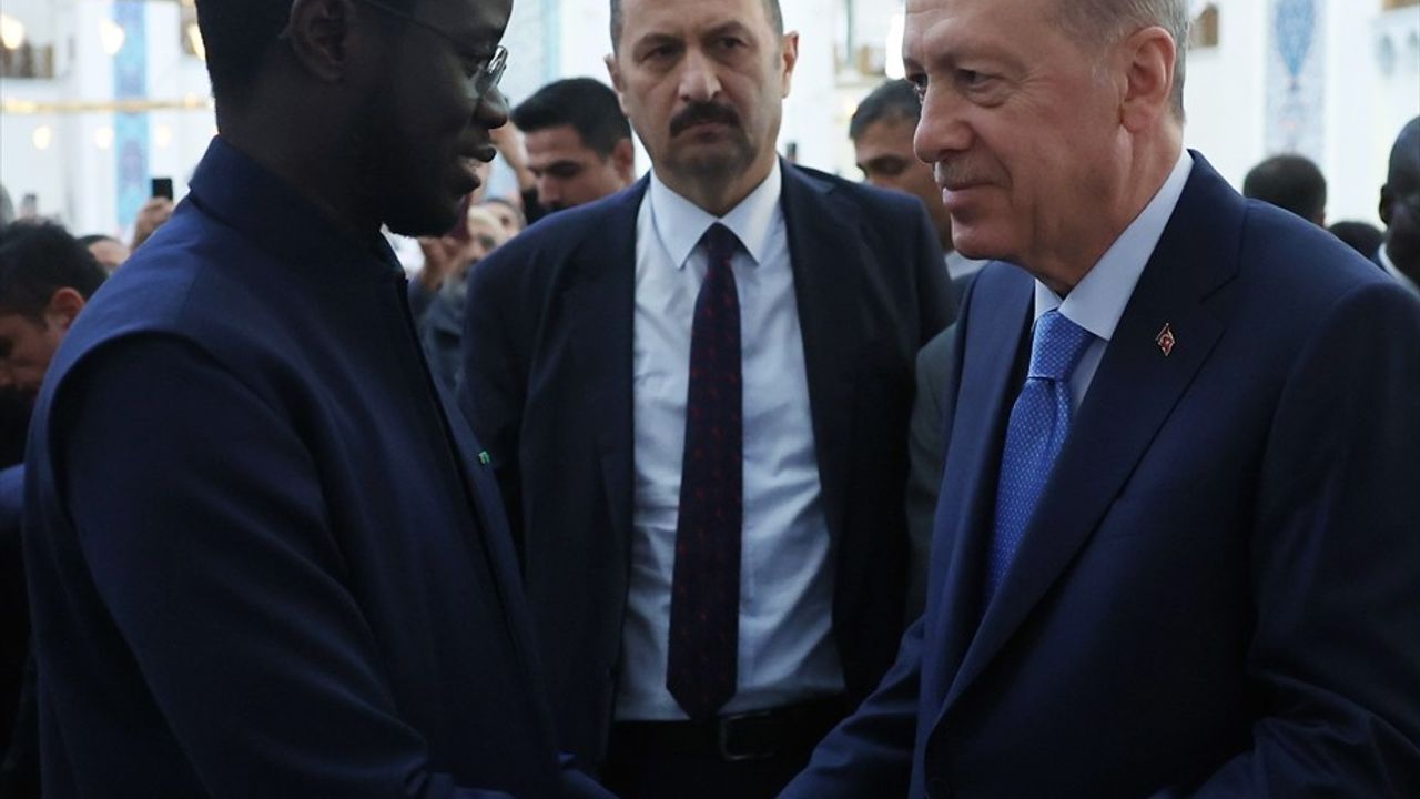 Cumhurbaşkanı Erdoğan, Senegal Cumhurbaşkanı ile Cuma Namazı Kıldı