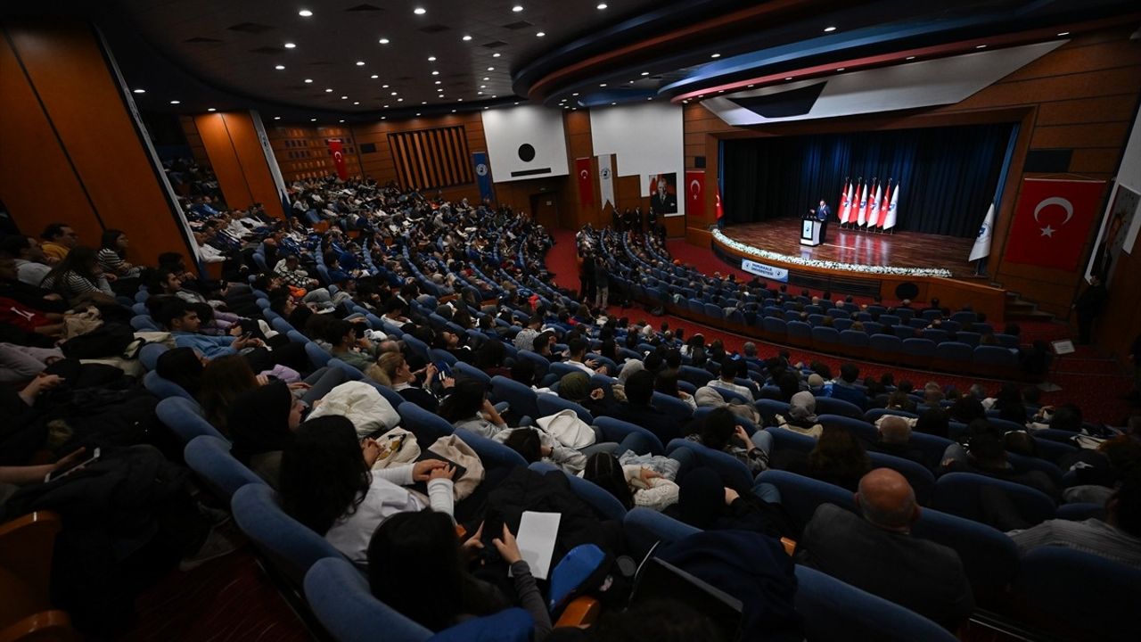 Cumhurbaşkanı Yardımcısı Yılmaz, Pamukkale Üniversitesi Akademik Yıl Açılışı'nda Yapay Zeka Vurgusu Yaptı