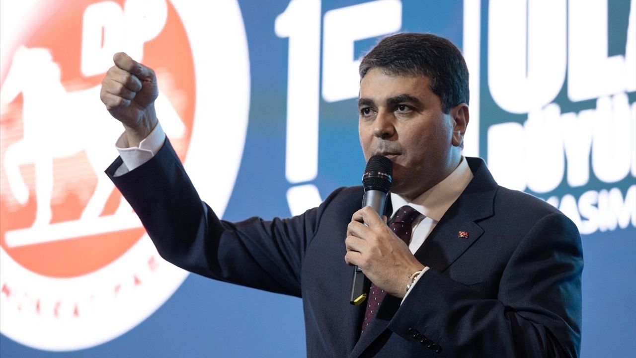 Demokrat Parti Genel Başkanlığına Gültekin Uysal Yeniden Seçildi