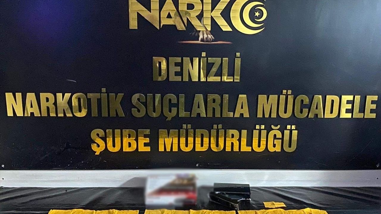 Denizli'de Otomobilde Uyuşturucu Ele Geçirildi