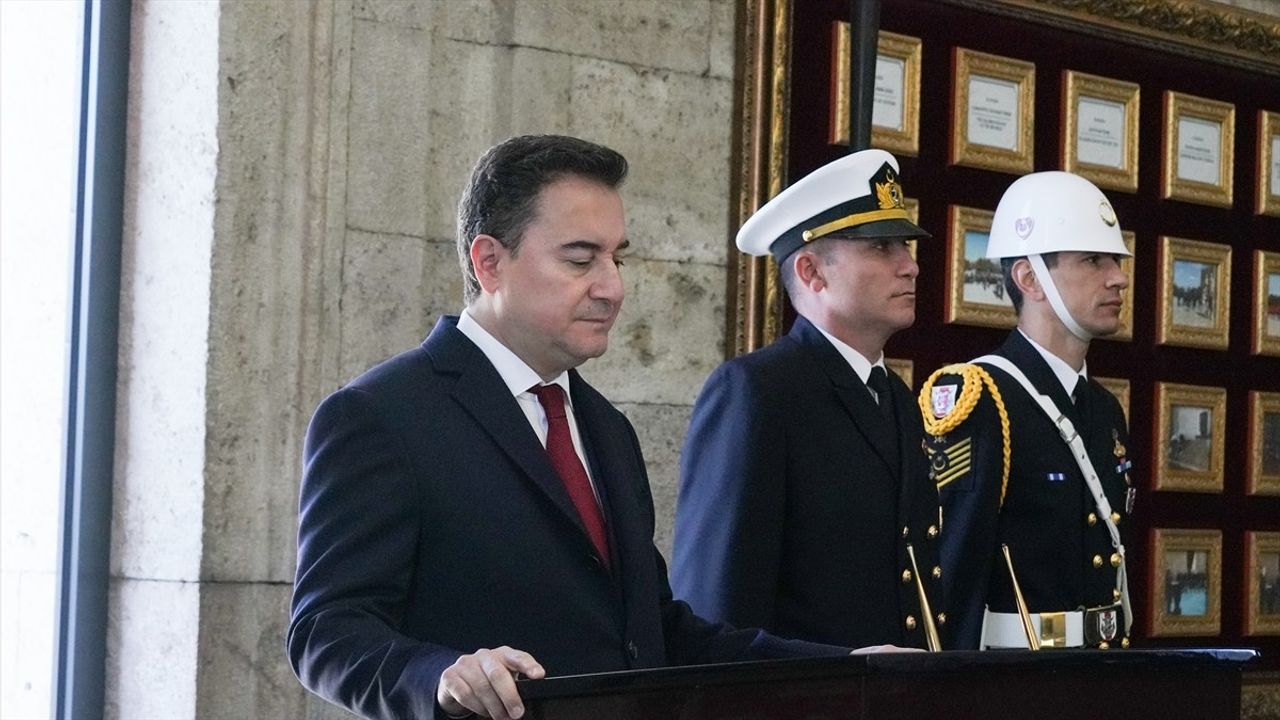 DEVA Partisi'nden Anıtkabir Ziyareti