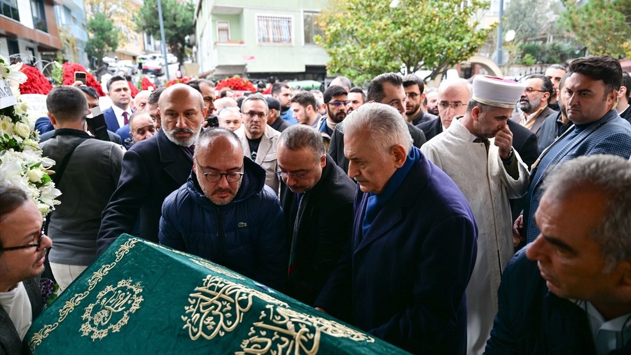 Dışişleri Bakan Yardımcısı Nuh Yılmaz'ın Babası Son Yolculuğuna Uğurlandı