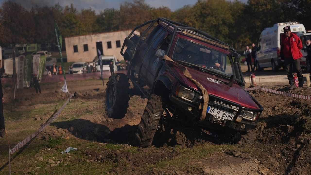 Düzce'de Off-Road Tutkunları 33. Geleneksel Şenlikte Buluştu