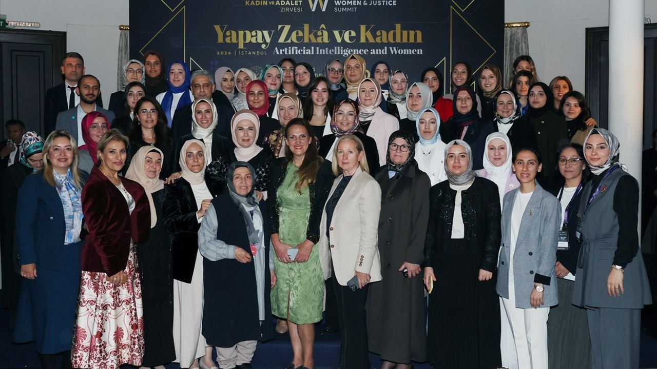 Emine Erdoğan, Kadın ve Adalet Zirvesi'nde Önemli Mesajlar Verdi