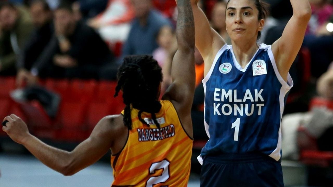 Emlak Konut, Melikgazi Kayseri Basketbol'u Deplasmanda Yenerek 8. Haftayı Galibiyetle Tamamladı