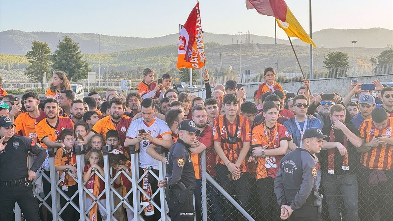 Galatasaray, Bodrum'a Ulaşarak Sipay Bodrum FK ile Müsabaka Hazırlıklarına Başladı