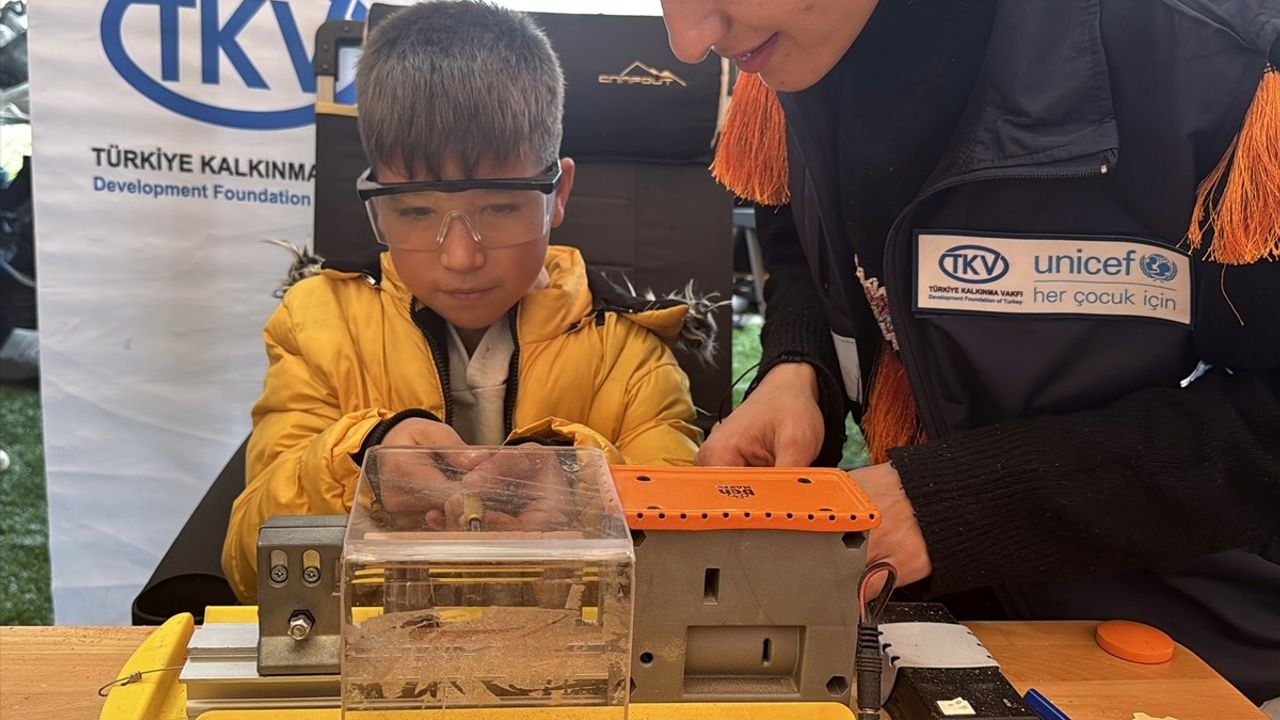 Hatay'da Dünya Çocuk Hakları Günü Coşkuyla Kutlandı