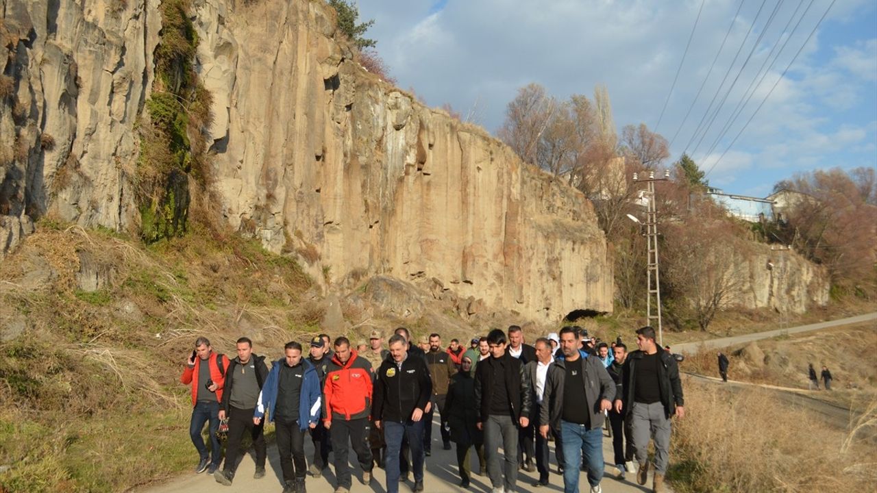 Hınıs Kanyonu'nda Bisiklet, Off-Road ve ATV Turu Düzenlendi