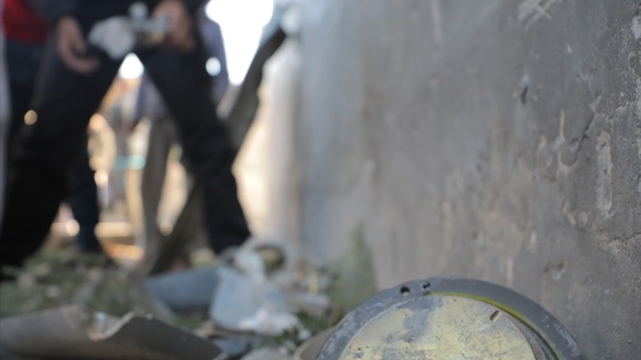 İsrail'in Nusayrat Mülteci Kampı'na Saldırısında 3 Filistinli Hayatını Kaybetti